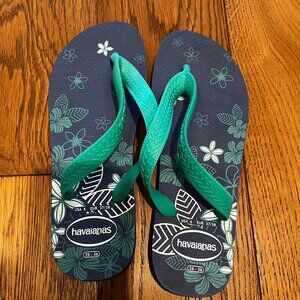 Unused Havaianas flip flops